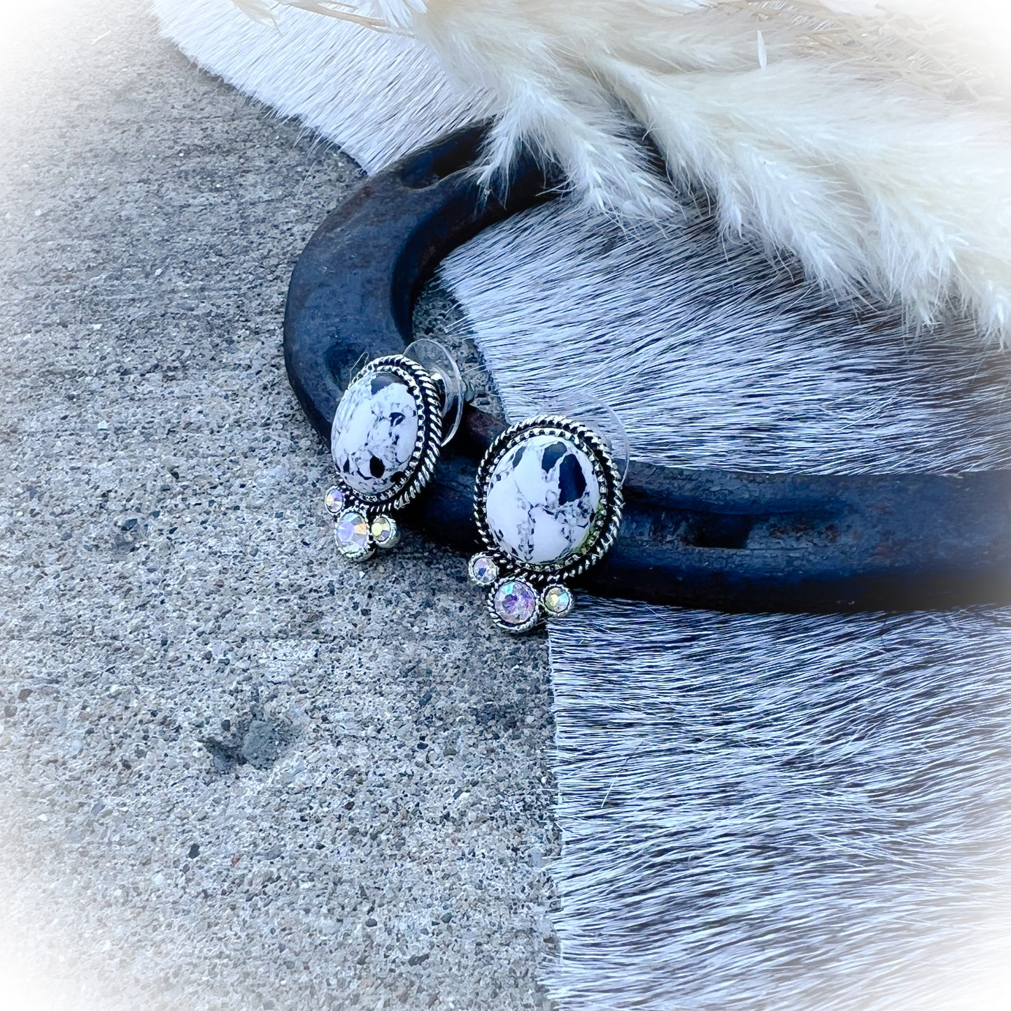 Royal Western Everyday Stud Earrings - White