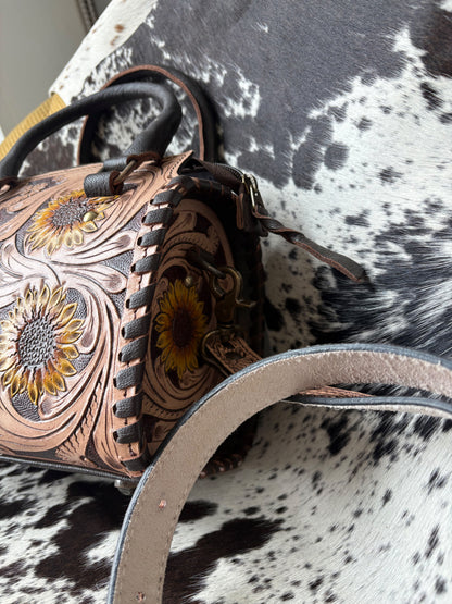 Simply Sunflower Western Small Speedy