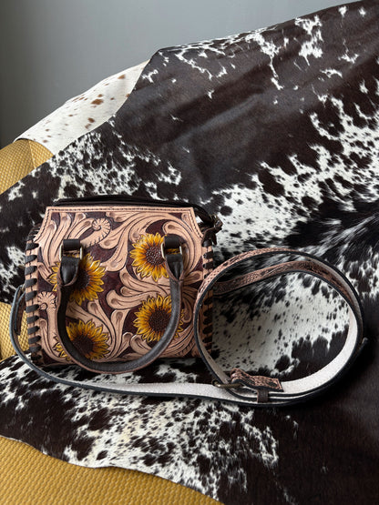 Simply Sunflower Western Small Speedy