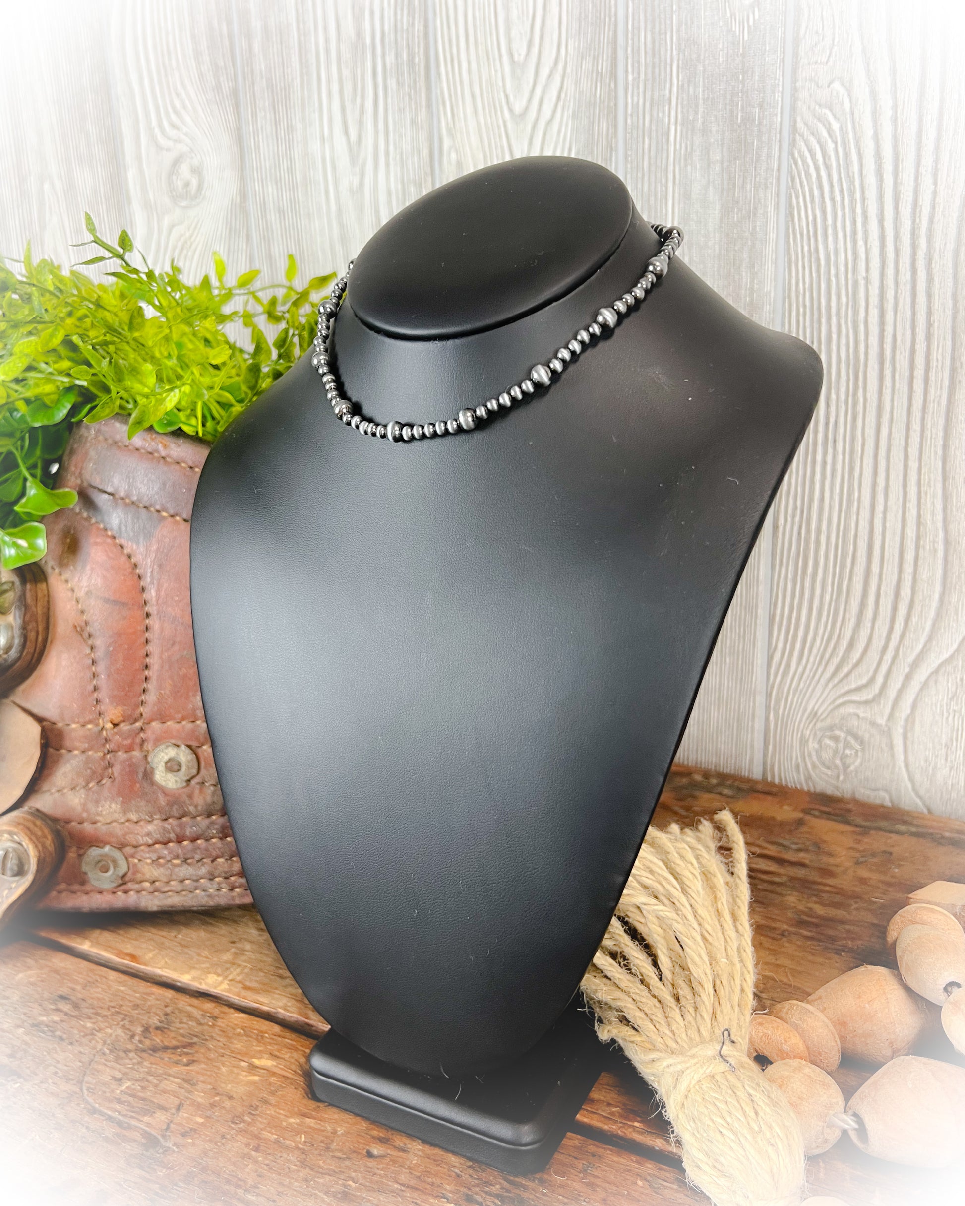 silver faux navajo pearl chocker necklace | punchy cactus | western boutique | western necklace 