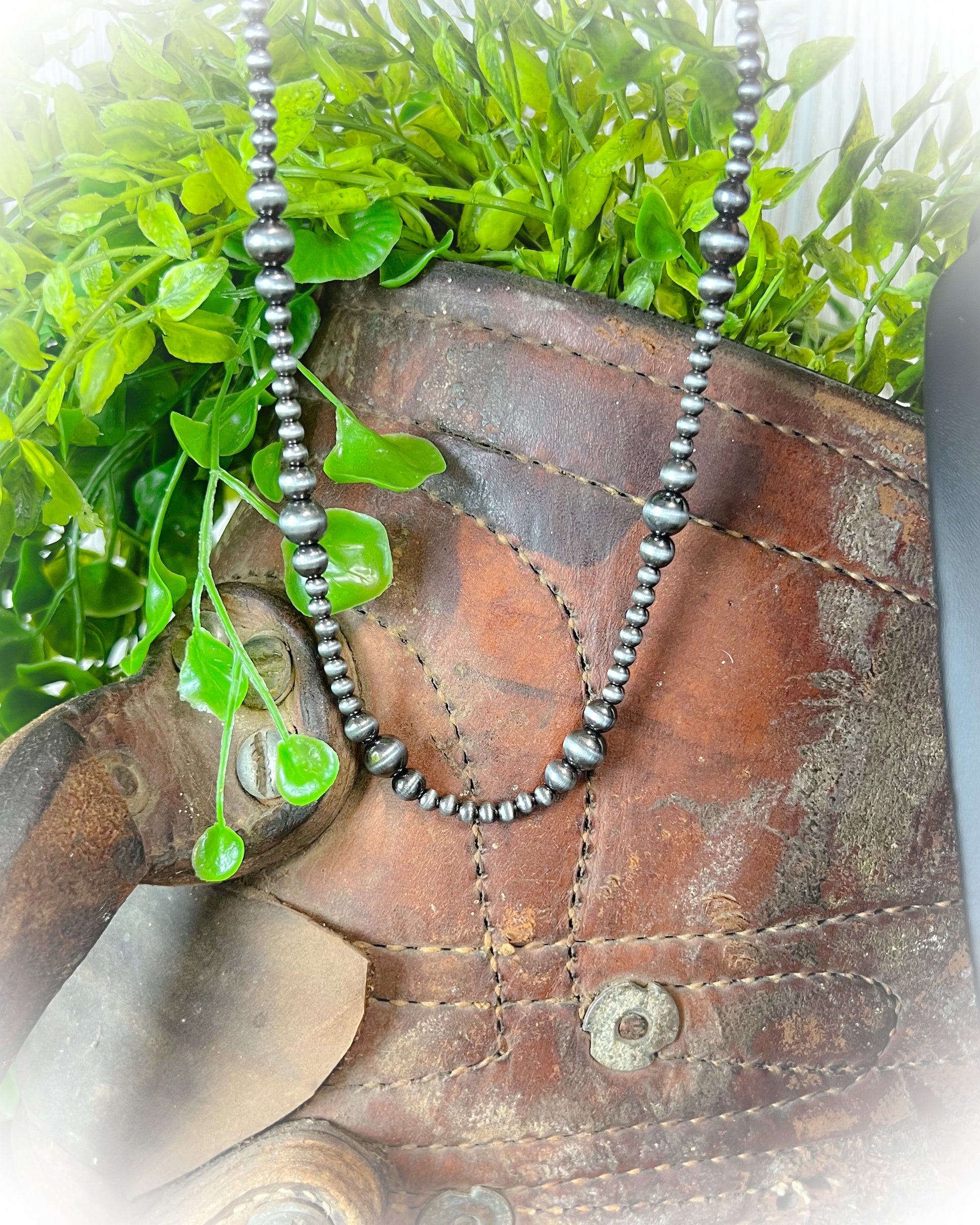 faux navajo pearl chocker necklace silver | punchy cactus | western boutique | western necklace