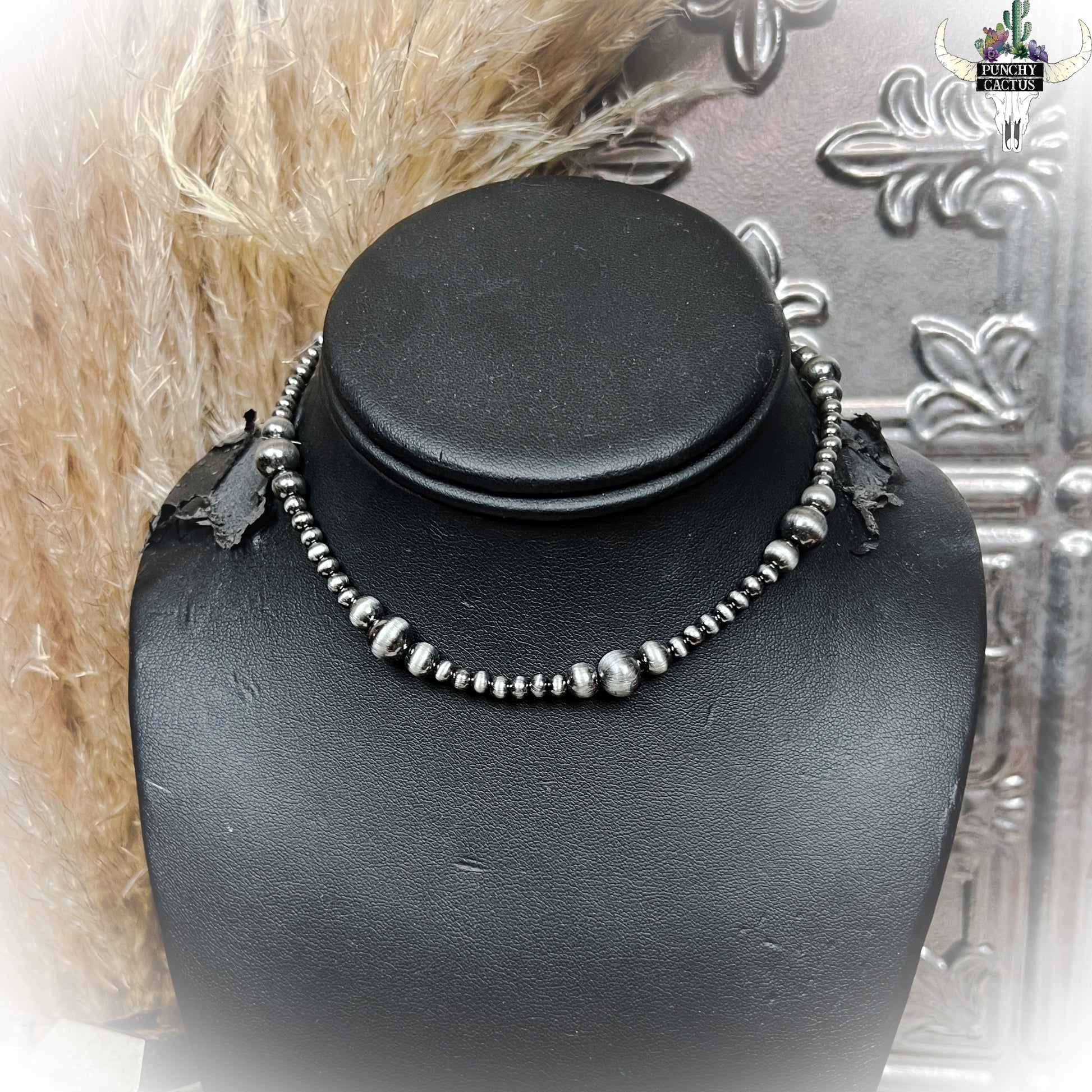 faux navajo pearl chocker necklace silver | punchy cactus | western boutique | western necklace