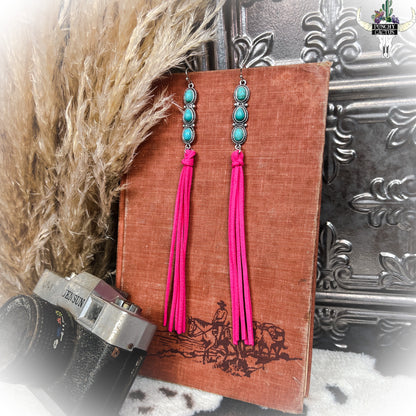 z-Fiddle Earrings - Hot Pink