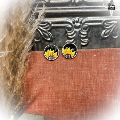 z-Sunflower Stud Earrings