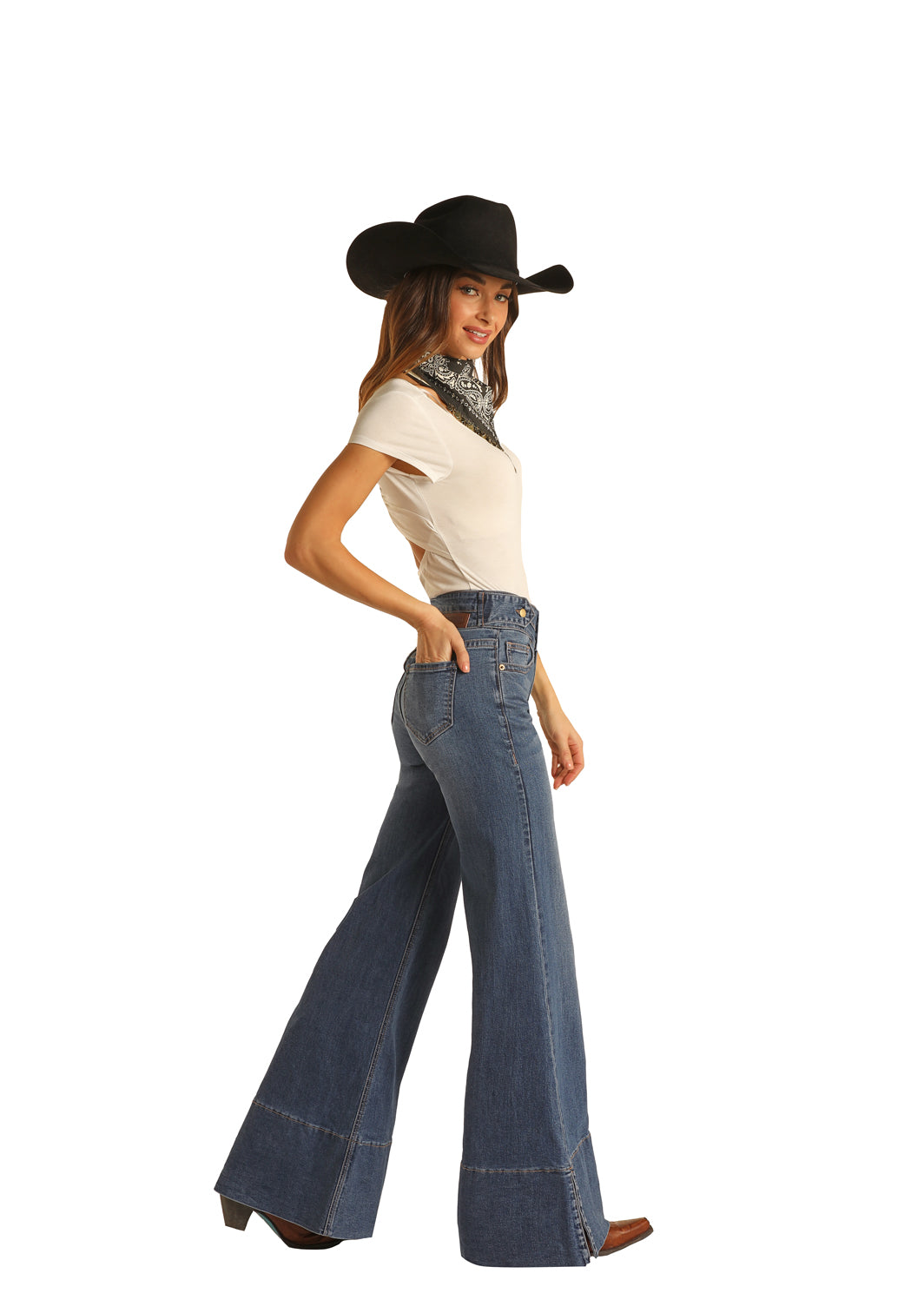 Buy Indigo Jeans & Jeggings for Women by ADBUCKS Online | Ajio.com