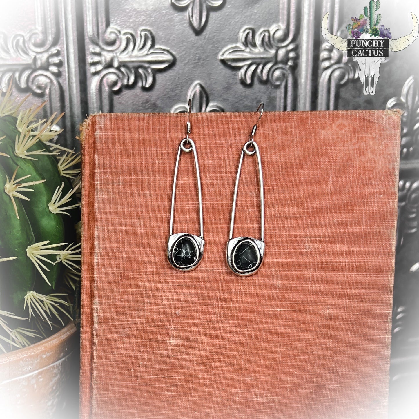 western boho boutique - western safety pin earrings - black 